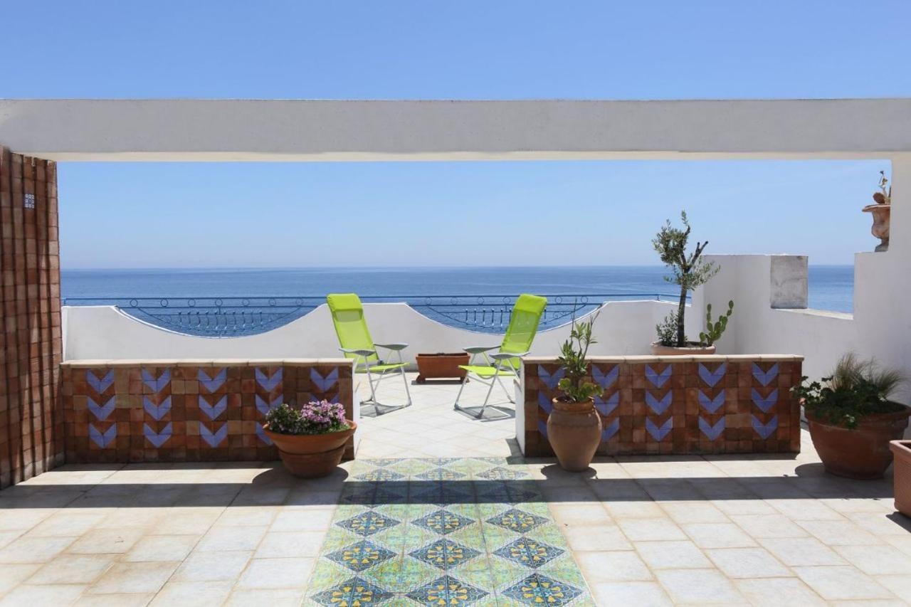 Appartement Il Cavalluccio Marino à Santa Teresa Di Riva Extérieur photo