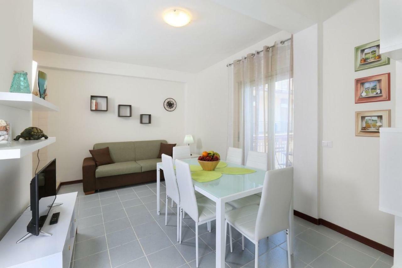 Appartement Il Cavalluccio Marino à Santa Teresa Di Riva Extérieur photo
