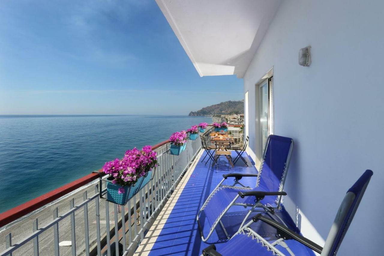 Appartement Il Cavalluccio Marino à Santa Teresa Di Riva Extérieur photo