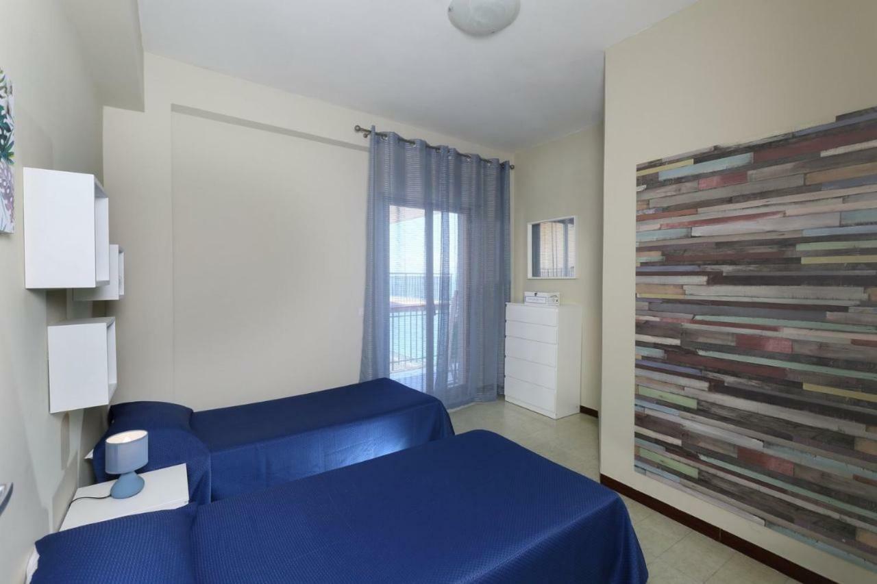 Appartement Il Cavalluccio Marino à Santa Teresa Di Riva Extérieur photo