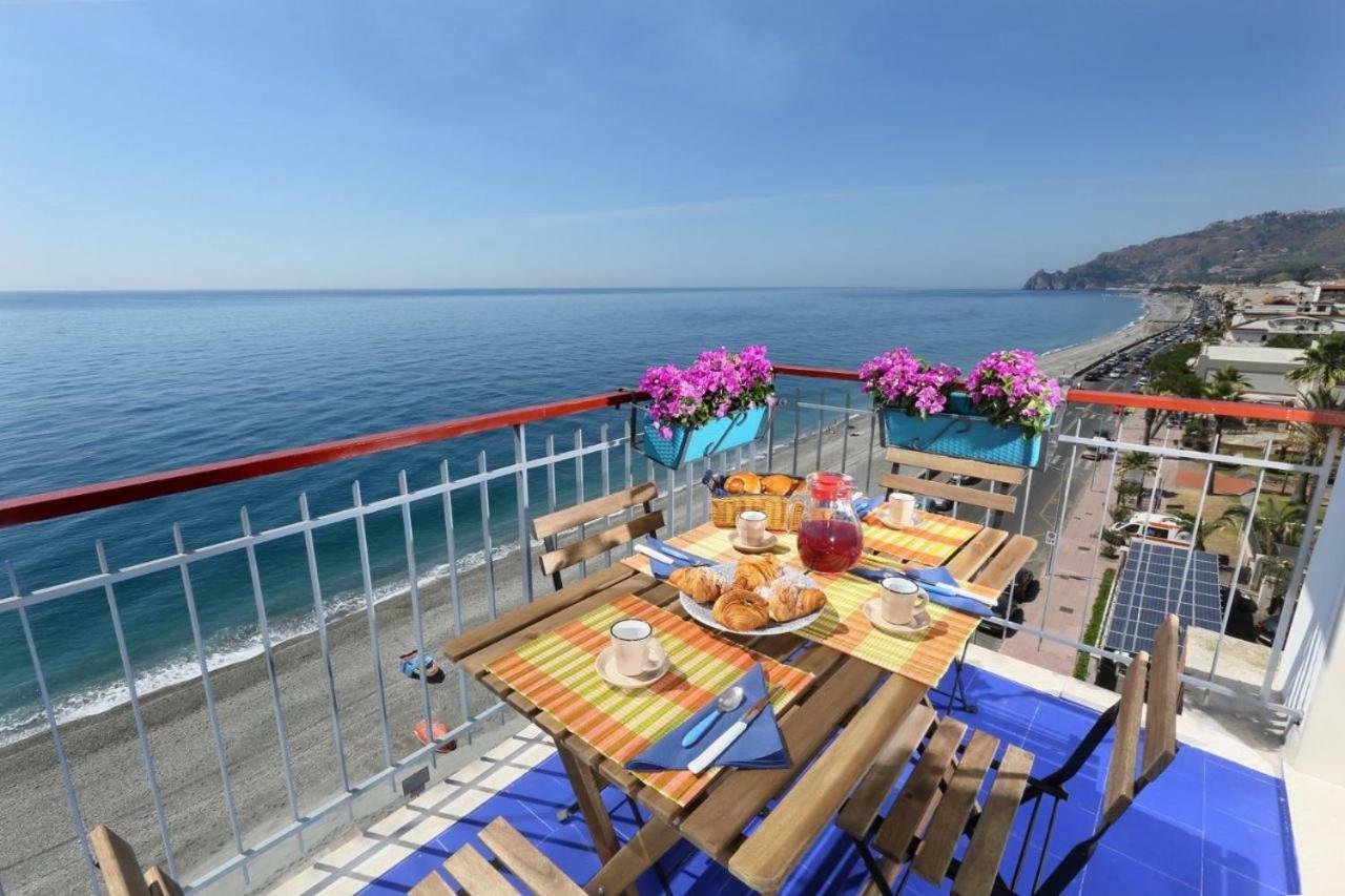 Appartement Il Cavalluccio Marino à Santa Teresa Di Riva Extérieur photo